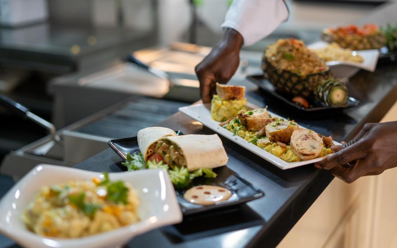 G.C Royal Hotel Accra Eksteriør bilde